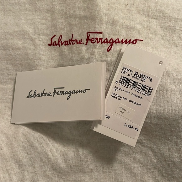 Salvatore Ferragamo, Vintage Caramel Calf Leather Drawstring Hobo Bag - Picture 15 of 15